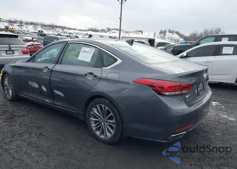 2015 Hyundai Genesis 3.8 z USA, uszkodzony, nr VIN KMHGN4JE9FU075732